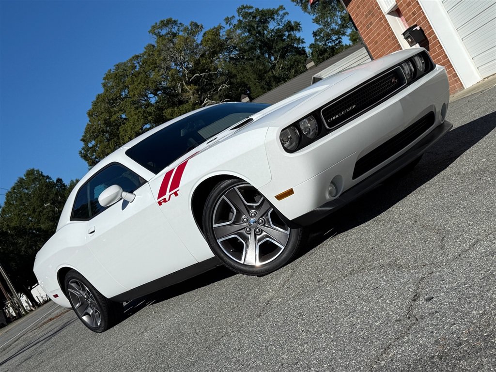 Used 2012 Dodge Challenger R/T RWD image 27