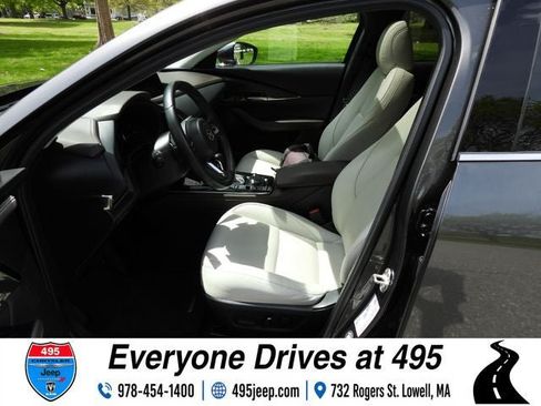 Used 2022 MAZDA CX-30 AWD 2.5 S w/ Premium Package image 17