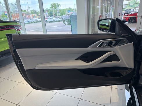 Used 2025 BMW M4 xDrive Competition w/ Executive Package AWD/4WD image 3