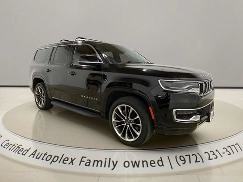Used 2024 Jeep Wagoneer Series II w/ Premium Group I AWD/4WD image 7