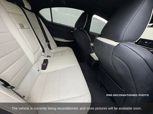 Used 2022 Lexus IS 350 F Sport image 13