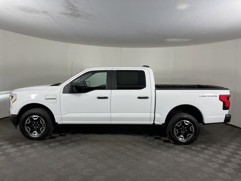 Used 2022 Ford F150 Lightning Pro image 3