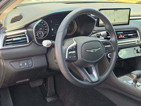 Certified 2026 Genesis G70 2.5T Prestige RWD image 10
