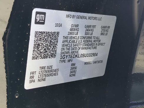 New 2025 Cadillac Escalade IQ Luxury 2 image 28