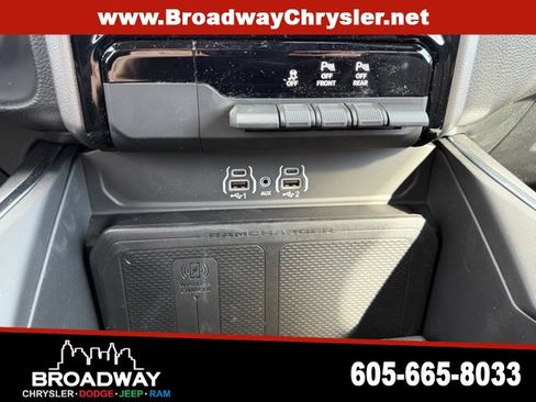 Used 2025 RAM 1500 Laramie image 15