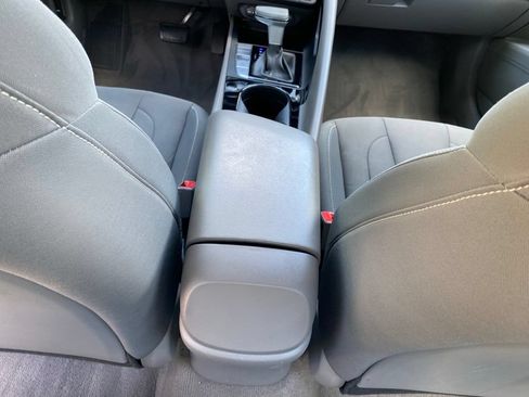 Used 2023 Hyundai Elantra SEL w/ Convenience Package FWD image 29