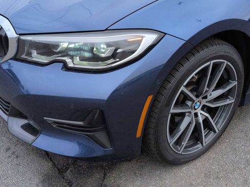 Certified 2021 BMW 330i xDrive Sedan w/ Premium Package AWD/4WD image 11
