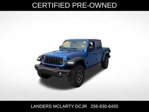 Used 2025 Jeep Gladiator Rubicon w/ Dual Top Group AWD/4WD image 4