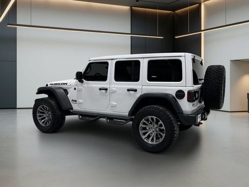 Used 2021 Jeep Wrangler Unlimited Rubicon AWD/4WD image 3