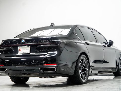 Used 2022 BMW 750i xDrive w/ Luxury Rear Seating Package AWD/4WD image 14