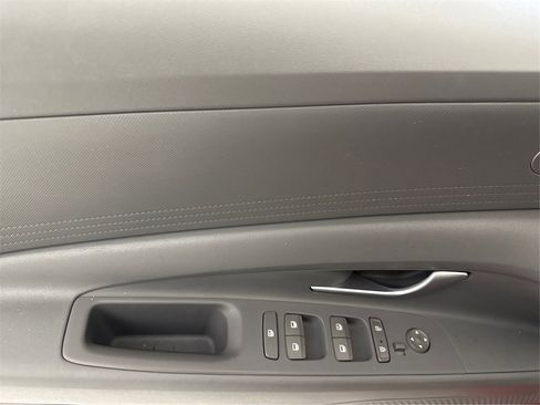 Used 2021 Hyundai Elantra SEL image 32