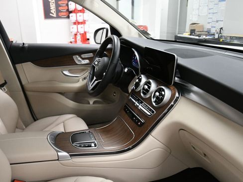 Used 2022 Mercedes-Benz GLC 300 4MATIC image 31