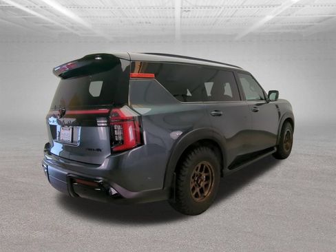 Used 2025 Nissan Armada PRO-4X AWD/4WD image 7
