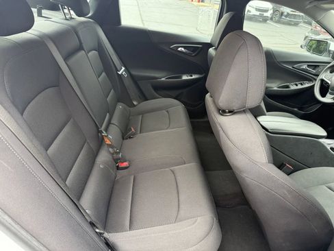 Used 2022 Chevrolet Malibu LT FWD image 10