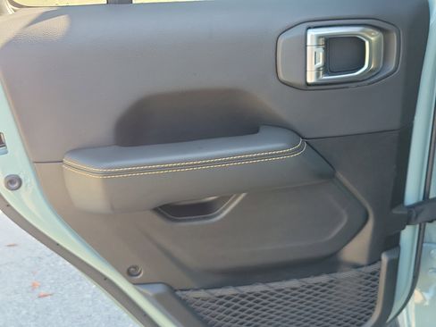 Used 2024 Jeep Wrangler Sahara w/ Technology Group AWD/4WD image 8