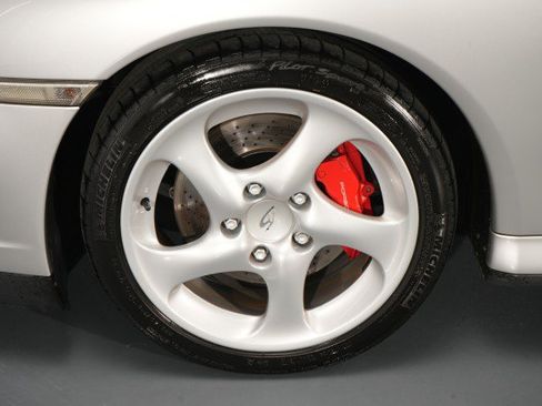 Used 2003 Porsche 911 Carrera 4S AWD/4WD image 30
