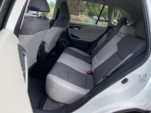 Used 2025 Toyota RAV4 XLE image 16