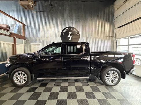 Used 2022 Chevrolet Silverado 1500 LTZ w/ LTZ Premium Package AWD/4WD image 8
