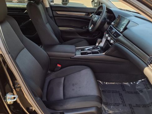 Used 2020 Honda Accord LX image 24