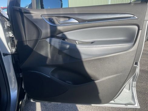 Used 2024 Buick Enclave Essence w/ Experience Buick Package image 13