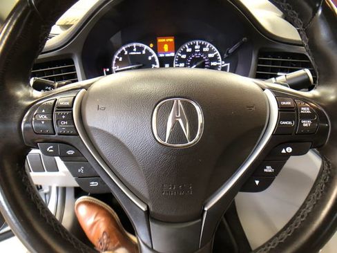 Used 2017 Acura ILX FWD image 13
