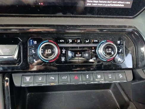 Used 2024 GMC Sierra 2500 AT4X AWD/4WD image 25