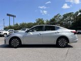 Used 2024 Nissan Altima 2.5 SV image 4