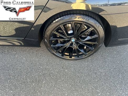 Used 2021 BMW 740i xDrive w/ Luxury Rear Seating Package AWD/4WD image 39