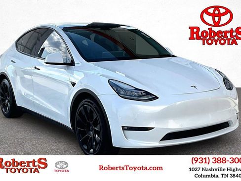 Used 2021 Tesla Model Y Long Range image 1