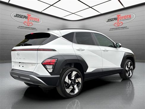 Used 2024 Hyundai Kona Limited image 4