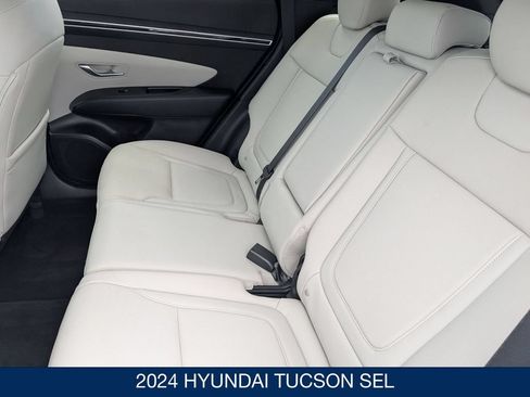 Used 2024 Hyundai Tucson SEL w/ Convenience Package AWD/4WD image 17
