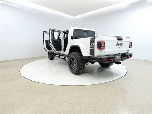 Used 2020 Jeep Gladiator Rubicon image 11
