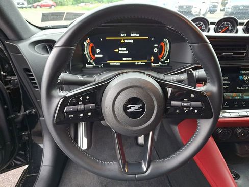 Certified 2025 Nissan Z Performance w/ Floor Mat Package RWD image 17