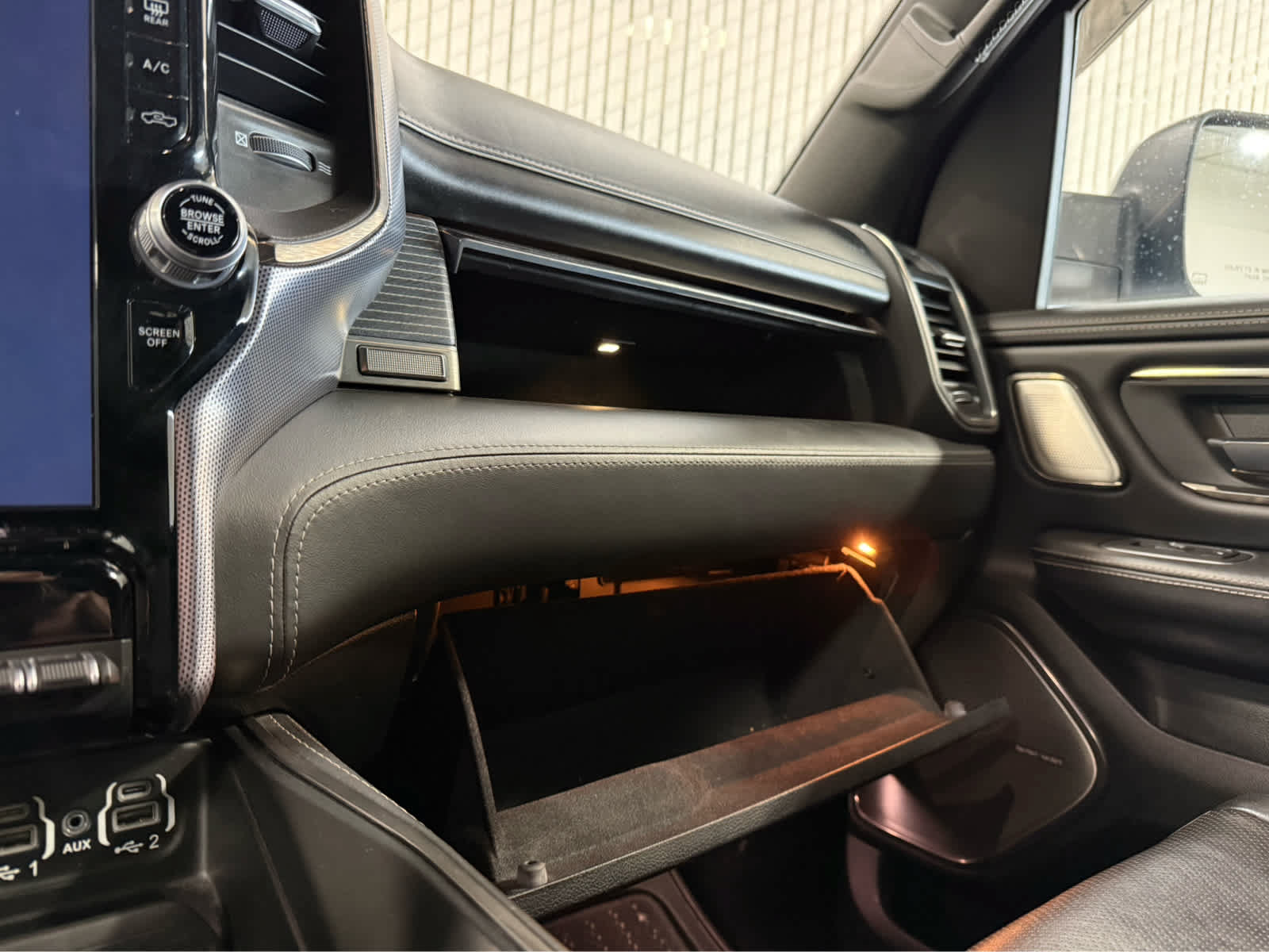 Used 2020 RAM 1500 Limited AWD/4WD image 22