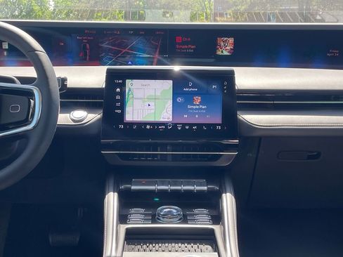 New 2026 Lincoln Nautilus Premier AWD/4WD image 16