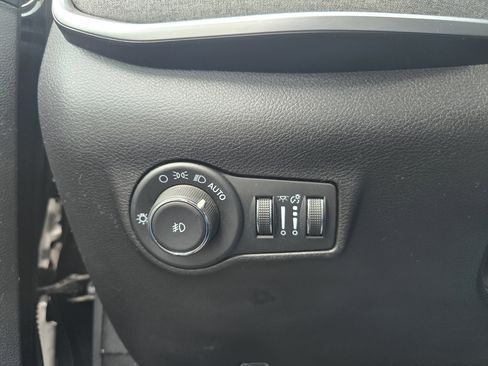 Used 2022 Jeep Compass Latitude w/ Convenience Group image 14