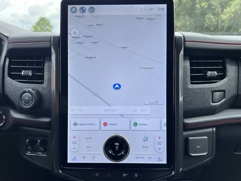 New 2024 Ford Expedition Limited image 35