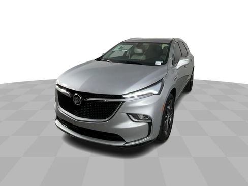 Used 2022 Buick Enclave Essence w/ Sport Touring Edition image 3