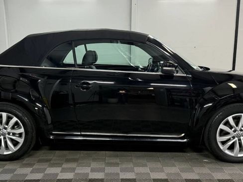 Used 2014 Volkswagen Beetle TDI image 3