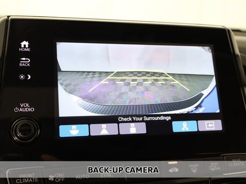 Used 2024 Honda Odyssey Touring image 8