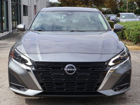 Used 2023 Nissan Altima 2.5 SV image 8