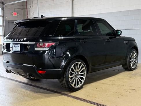 Used 2016 Land Rover Range Rover Sport SE image 12