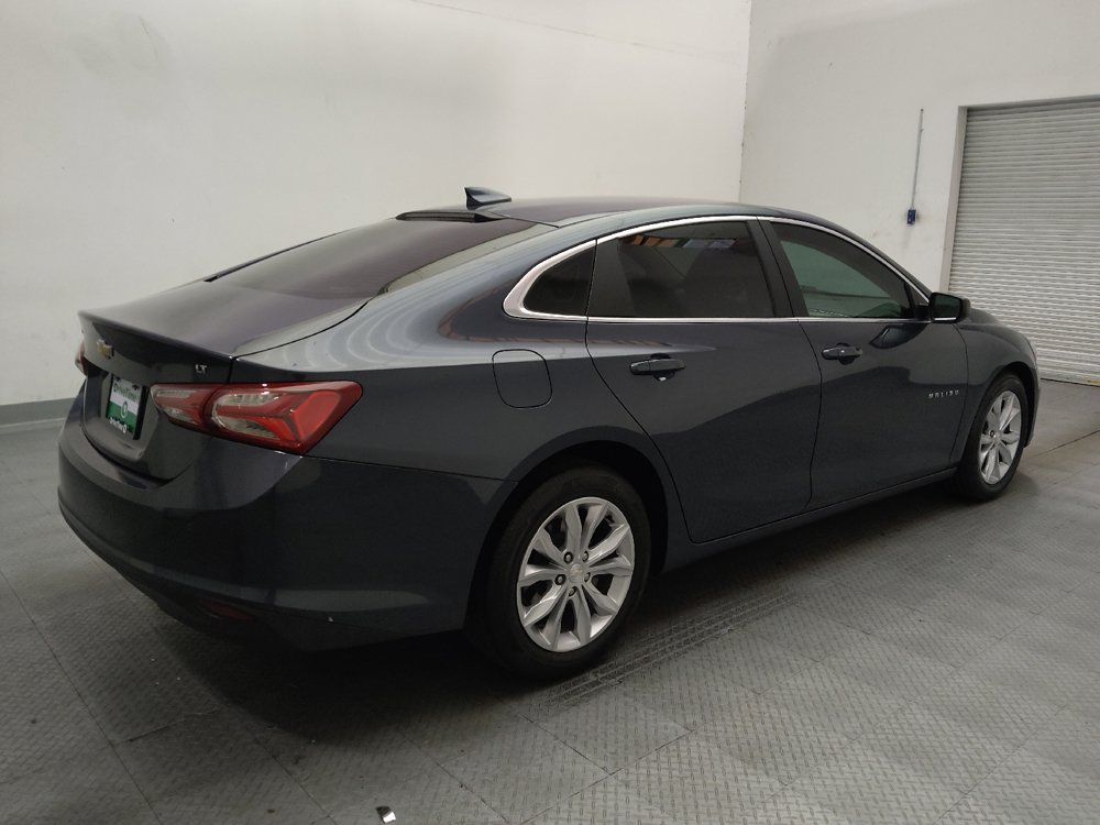 Used 2020 Chevrolet Malibu LT w/ Leather Package FWD image 9