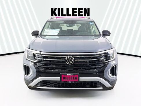 New 2026 Volkswagen Atlas Peak Edition AWD/4WD image 2