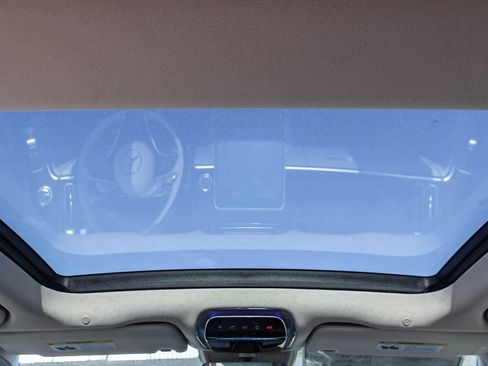 New 2026 Mercedes-Benz S 580e 4MATIC Sedan image 17