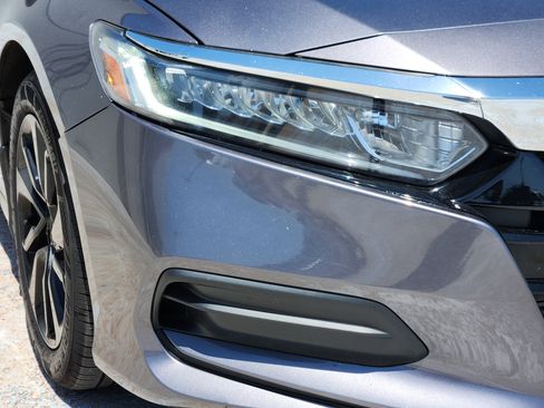Used 2019 Honda Accord LX image 9