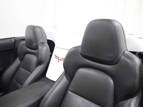 Used 2013 Chevrolet Corvette Grand Sport w/ 3LT Preferred Equipment Group image 18