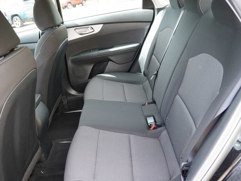 Certified 2024 Kia Forte LXS FWD image 17