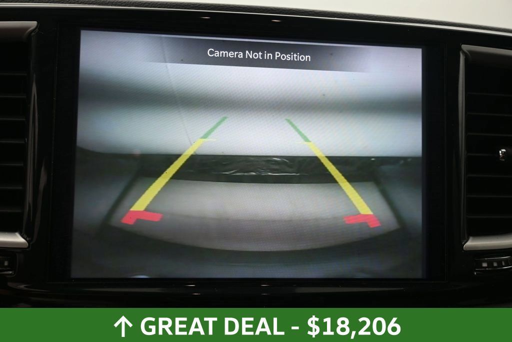 Used 2023 Chrysler Pacifica Touring-L FWD image 30