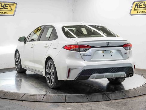 Used 2020 Toyota Corolla SE w/ Carpet Mat Package (TMS) FWD image 2